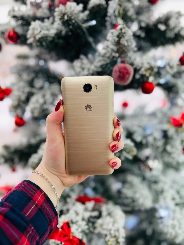 Смартфон Huawei Y3 1\8ГБ