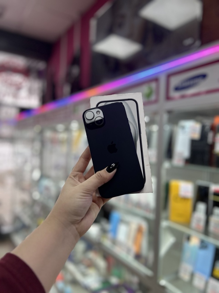 Смартфон iPhone 15 128гб 84%